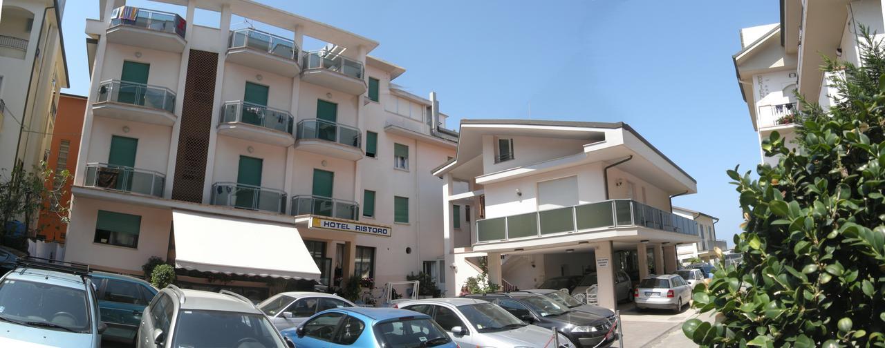 Hotel Ristoro Белариа-Игеа Марина Екстериор снимка